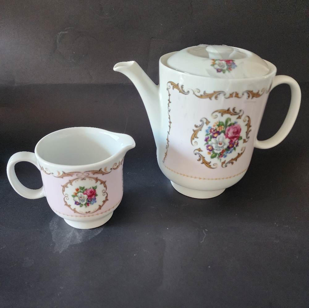 VTG Limoges Artig C.A tipo Limoges Demitasse Pink Cream Teapot roses design